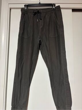 Women’s Athleta Jogger Pants - Gray Elastic Waist Drawstring